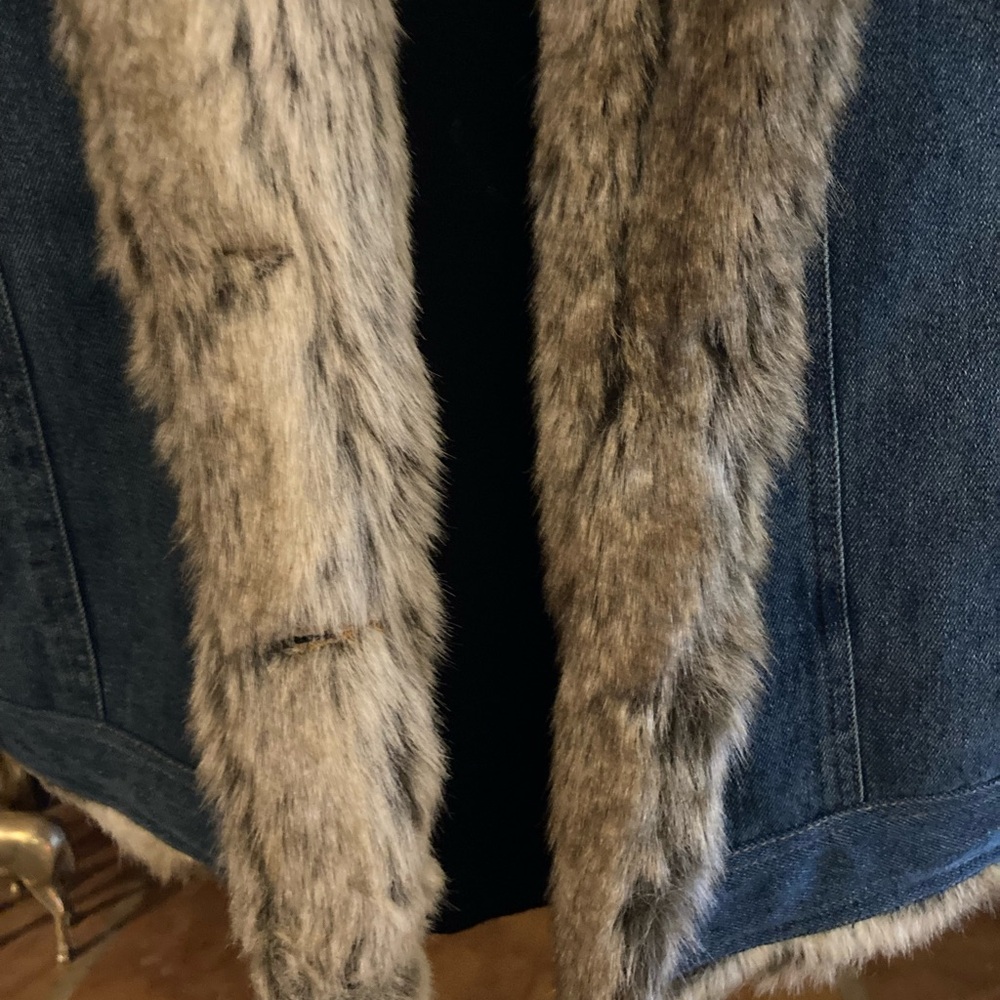 Fabio Faux Fur & Denim Trucker Jean Jacket - Picture 7 of 16